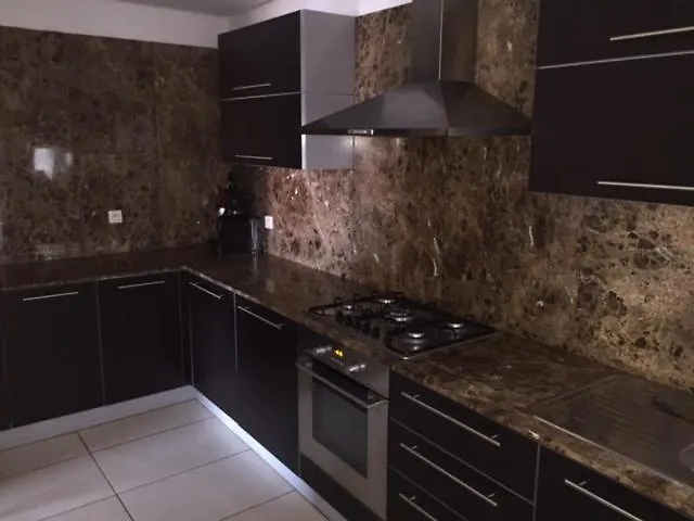 מרקש Apartment With Private Rooftop & Jaccuzzi